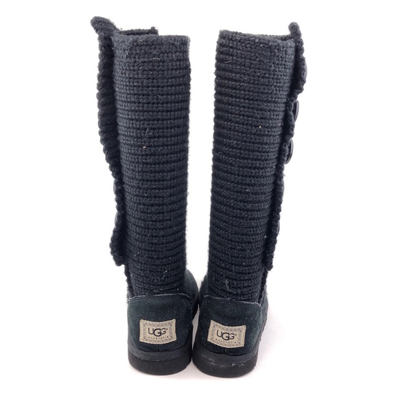 UGG Classic Cardy 5 Button Tall Knit Winter Boots 8